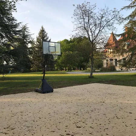 Guest house Au Chateau Du Mouillat Saint-Clair-de-la-Tour