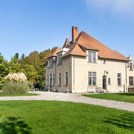 Au Chateau Du Mouillat * Saint-Clair-de-la-Tour
